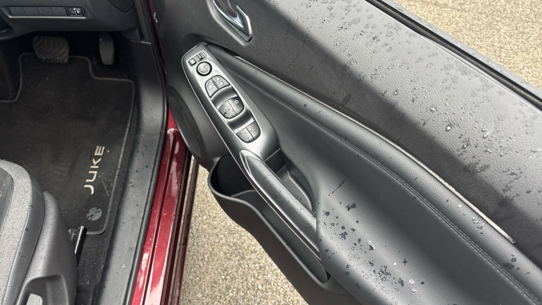 Nissan Juke 1.6 Hybrid N-Connecta 5dr Auto Hybrid Hatchback